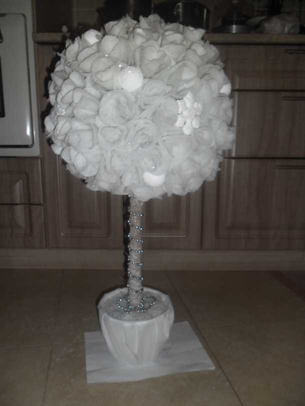 Топиарий с розами из ватных дисков (видео)